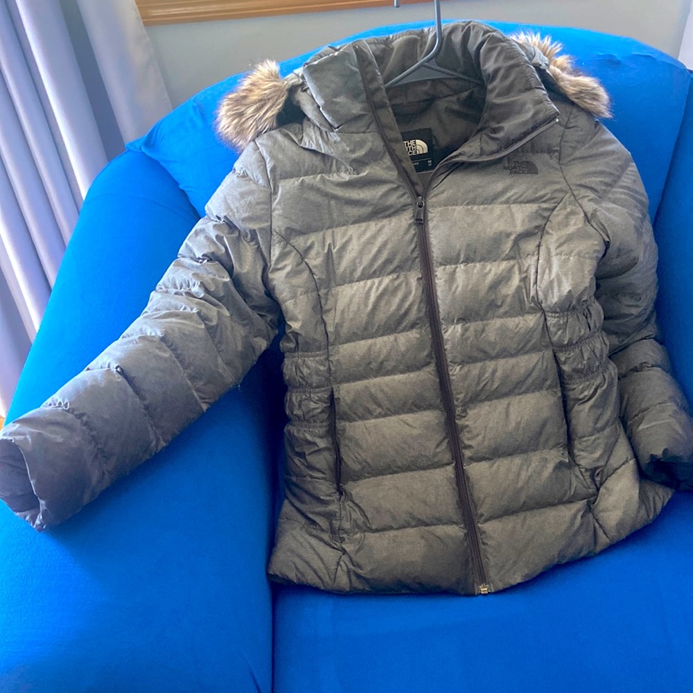 Dark gray North Face women’s winter coat